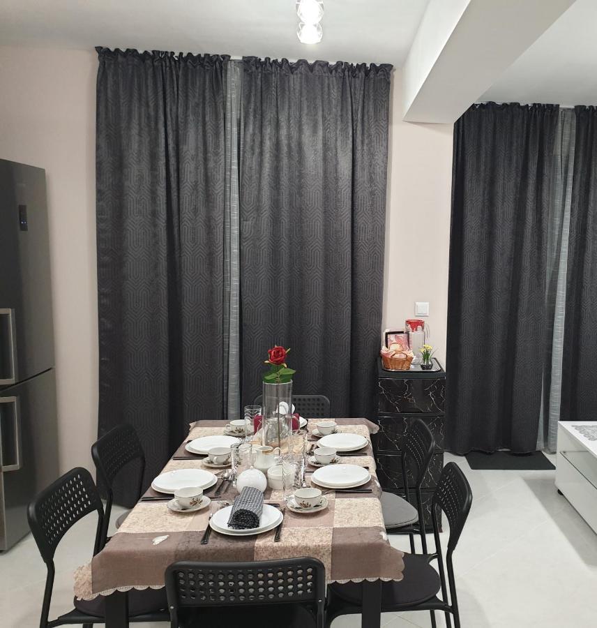 New The Twins Varna Two-Bedroom, Apt 5 At 15 Tsani Ginchev Street, Floor 3 Dış mekan fotoğraf
