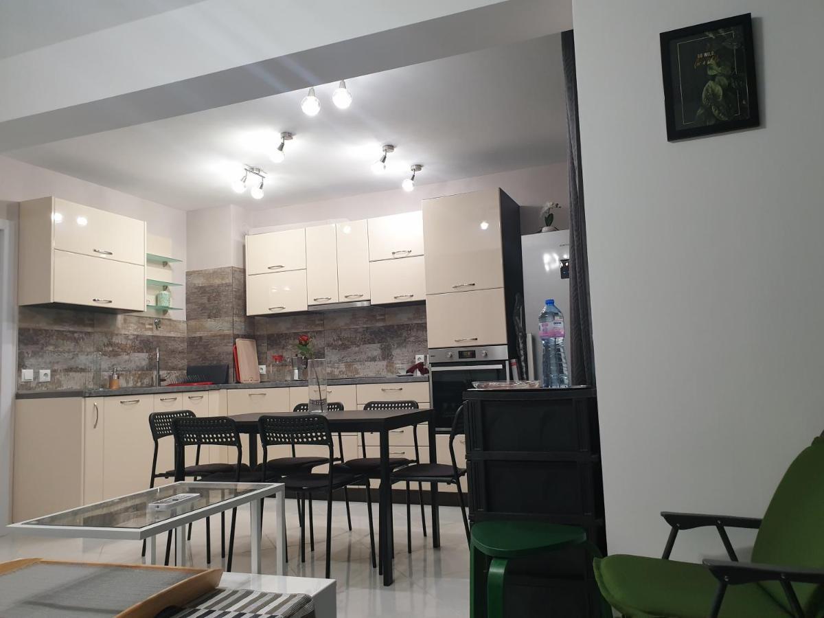 New The Twins Varna Two-Bedroom, Apt 5 At 15 Tsani Ginchev Street, Floor 3 Dış mekan fotoğraf