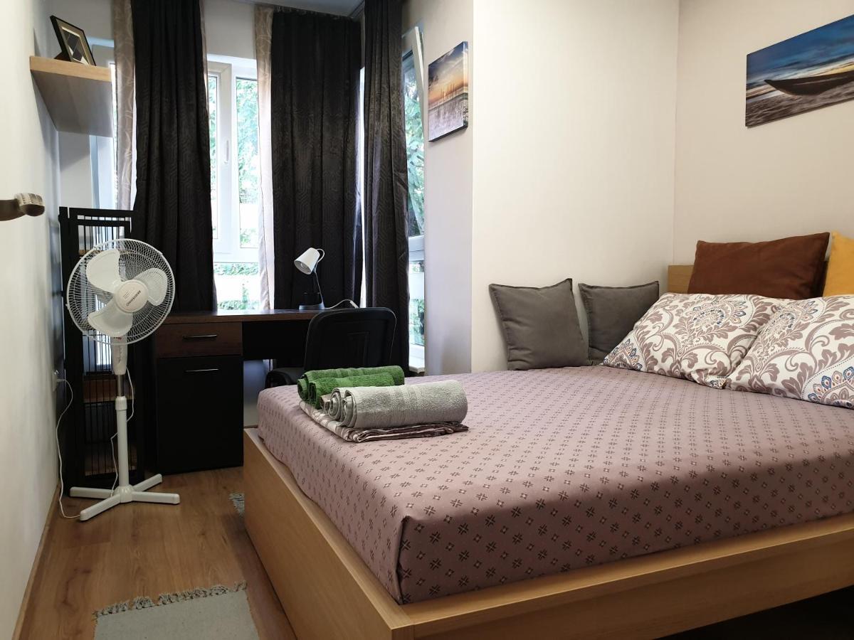 New The Twins Varna Two-Bedroom, Apt 5 At 15 Tsani Ginchev Street, Floor 3 Dış mekan fotoğraf
