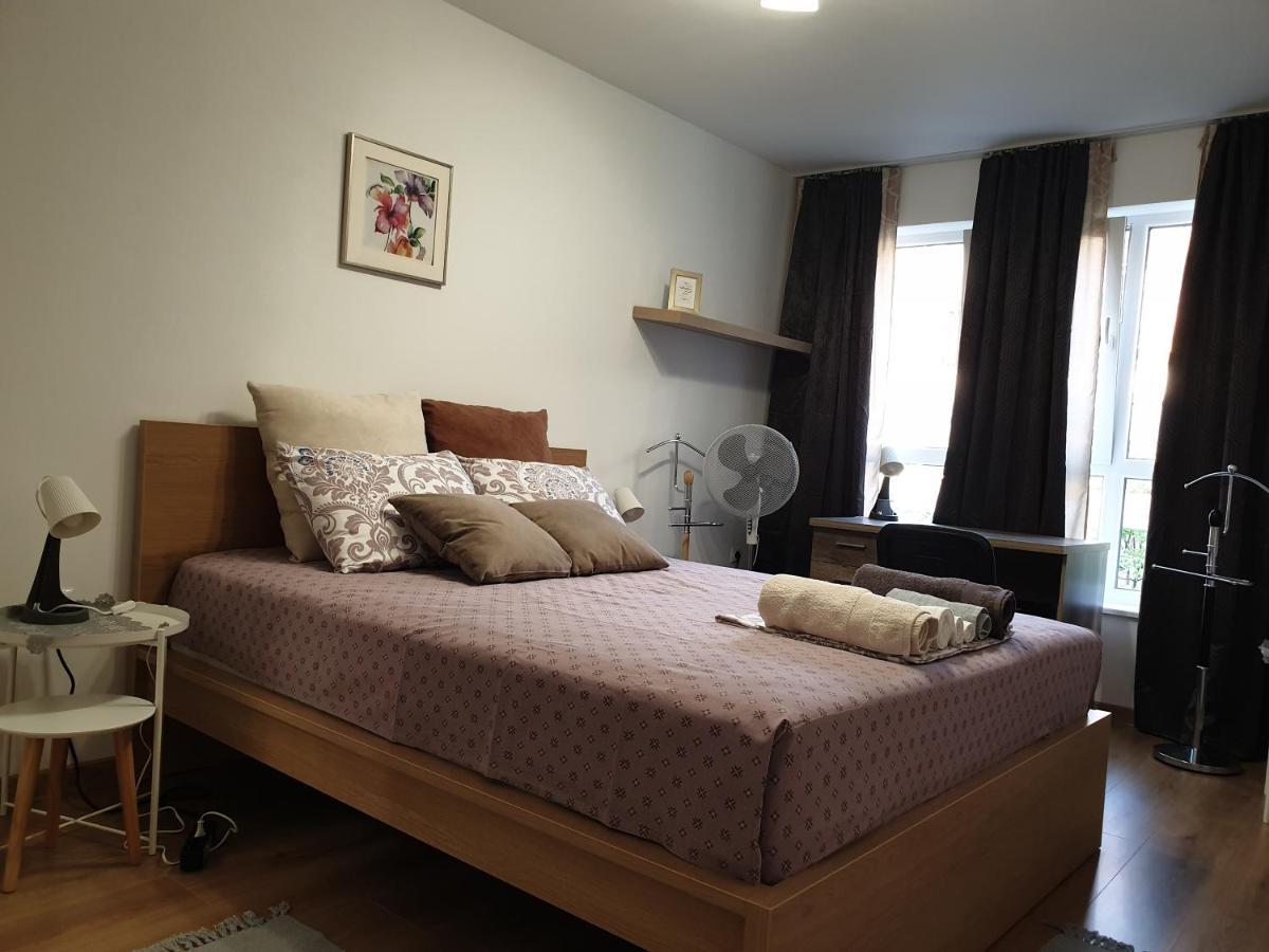 New The Twins Varna Two-Bedroom, Apt 5 At 15 Tsani Ginchev Street, Floor 3 Dış mekan fotoğraf
